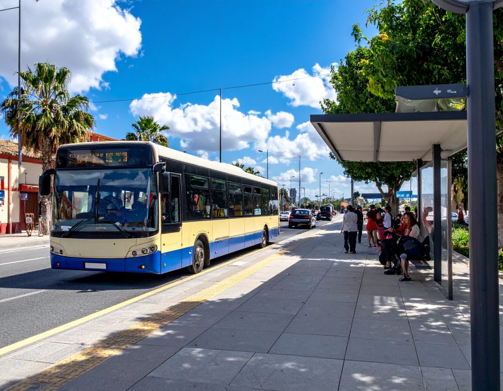 go by bus on ran Canaria
